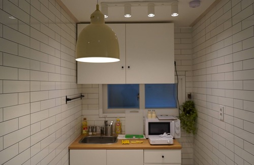 Yeomchang-dong Maison | A cozy house just a 1minute walk form Yeomchang Station! 2 rooms and 3 beds