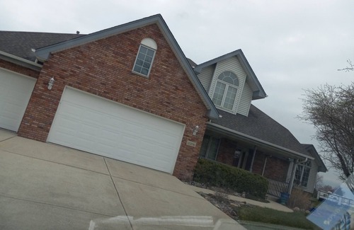 New Lenox Maison | A cozy peaceful and quiet family home