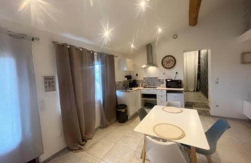 Castelsarrasin Appartement | A deux pas des péniches
