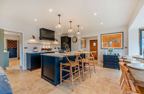 Lechlade Cottage | A dog friendly Cotswolds cottage - Hillview
