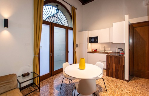 Historic Centre Appartement | A due Passi dal Duomo - Loft