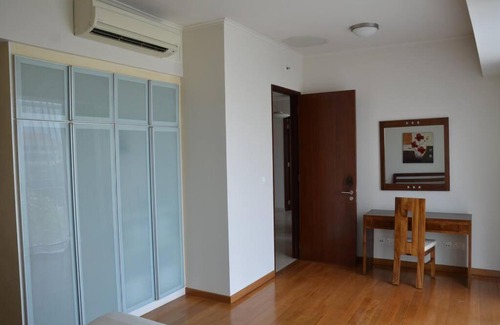 Milagiriya Appartement | A Emperor Serviced Aircon 2 bedrooms 2 bath rooms and living and kitchen apartment in Colombo 3