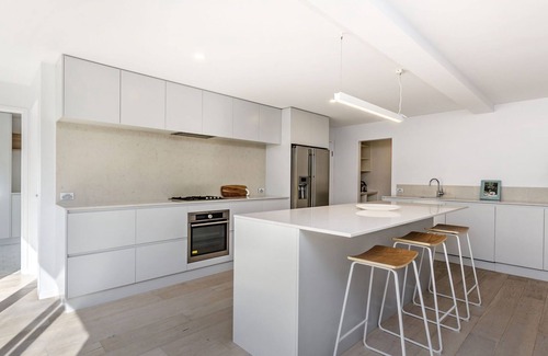 Port Fairy Maison | A Family home made for beach holidays & sunshine
