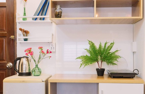 Phuong 8 Maison | Une chambre familiale n ° 06 pour trois personnes avec salle de bain privée à l'extérieur
