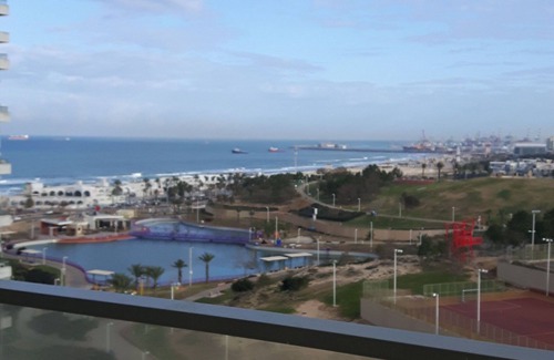 Ashdod Appartement | A quelques dixaines de mètres de la plage appartement lumineux vue mer et parc.