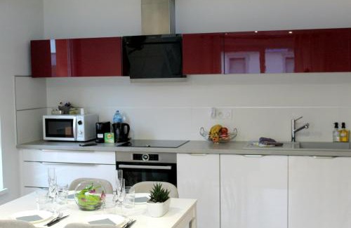 Saint-Louis Appartement | A few steps from BASEL with Balcony and free private parking