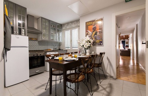 Pamplona City Centre Appartement | Une saveur pour le cadre historique espagnol
