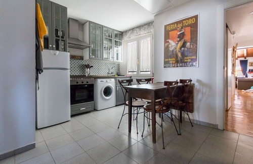 Pamplona City Centre Appartement | Une saveur pour le cadre historique espagnol