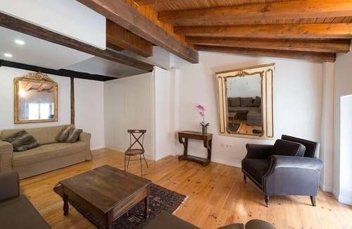 Pamplona City Centre Appartement | Une saveur pour le cadre historique espagnol