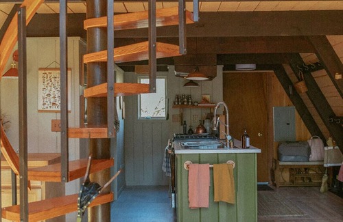 Margaretville Cabine | A-frame Cabin with private 30 ft Waterfall