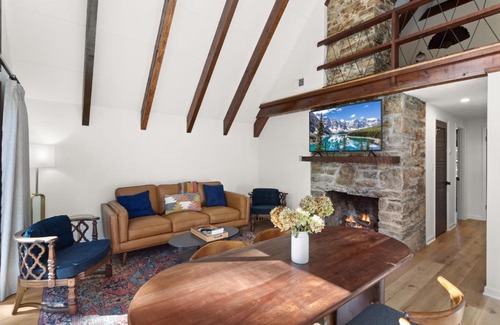 Boone Maison | A-Frame on Balsam