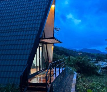Illukkumbura Maison | A frame Riverston