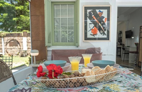Urunuela Maison | A garden among vineyards in La Rioja for two people