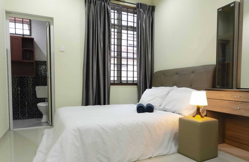 Central District Appartement | A Generous & Cozy 3BR Cove House, FREE Parking