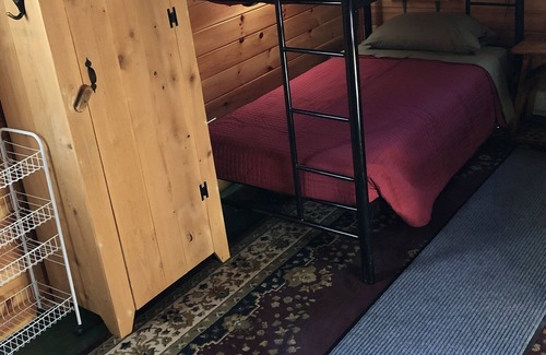 Hartwick Cabine | A Glamping Dream in a Cabin Near Cooperstown, NY