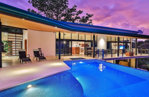 Quepos Villa | A Glimpse de paradis, une vue imprenable!