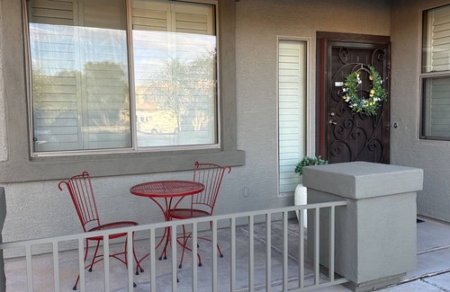 Maricopa Maison | A golf course single family home.
