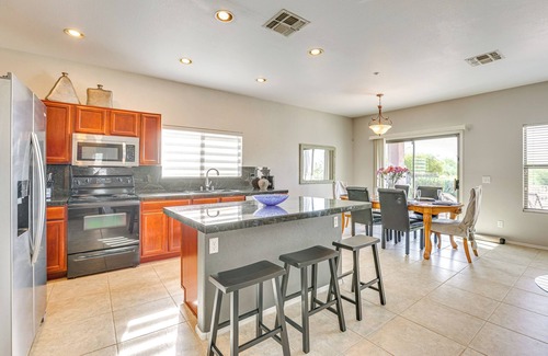 Legend Trail Maison | A Golfer's Retreat + Patio: Quiet Scottsdale Home