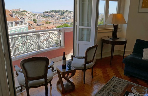 Pena Appartement | Appartement avec vue panoramique sur le coeur de Lisbonne
