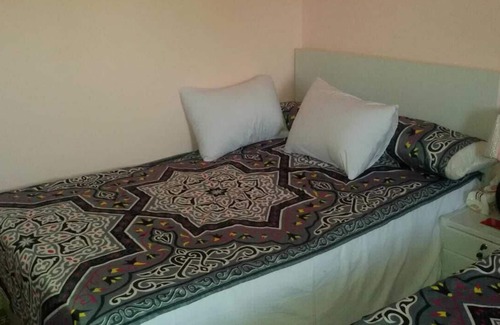 Oula Lit Et Petit-Déjeuner | A guest house that sees the pyramids, 10 minutes on foot to the pyramid
