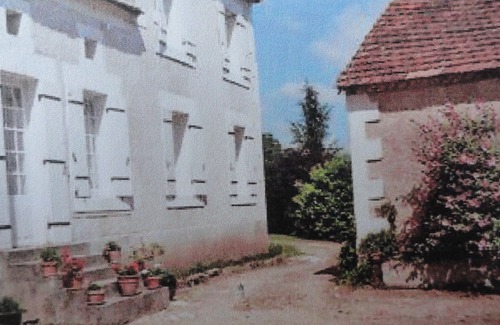 Douville Maison | Havre de paix, entouré d'un magnifique parc, au coeur du Périgord