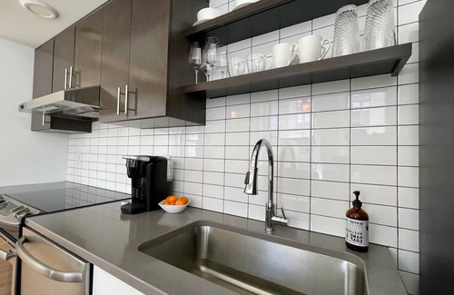 Old Market Appartement | A historic 1,000 square foot loft in the heart of the Old Market with Howard Street view