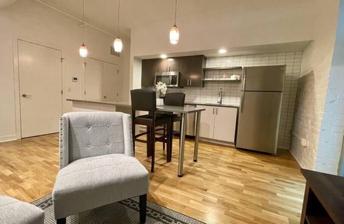 Old Market Appartement | A historic 700 square foot Atrium loft in the heart of the Old Market