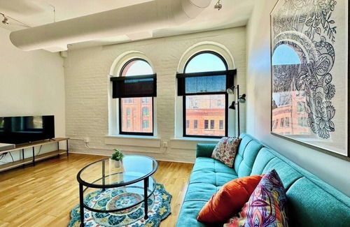 Old Market Appartement | A historic 900 square foot Atrium loft in the heart of the Old Market
