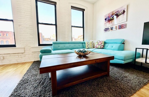 Old Market Appartement | A historic 900 square foot Atrium loft in the heart of the Old Market