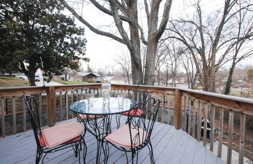 Cleveland Cottage | Quartier historique Hideaway