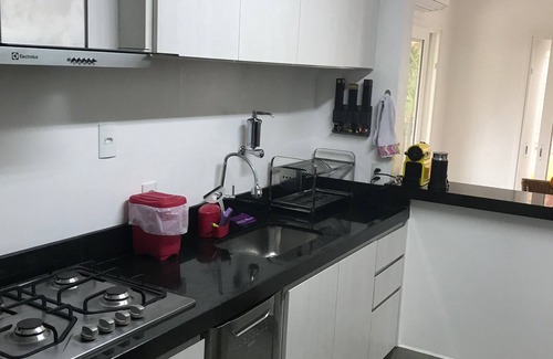 Juquehy Maison | Une maison pour se détendre dans le confort, dans une copropriété Pé na Areia!