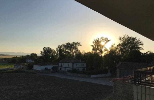 Herramelluri Maison | Une maison avec un jardin et de belles vues à La Rioja