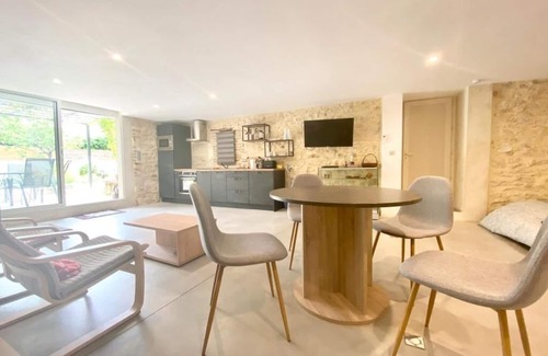 Connaux Autre | Appartement complète de 55m3 dans un mas provençal rénové pour 4 voyageurs