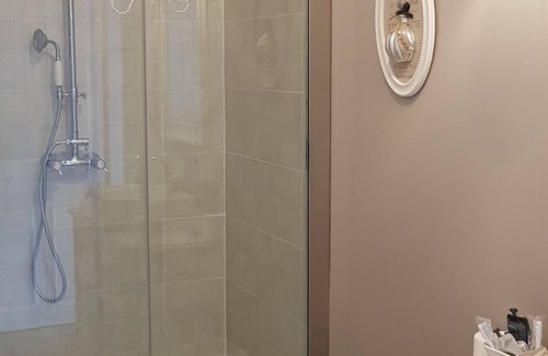 Sainte-Savine Lit Et Petit-Déjeuner | A l'Aube de Troyes - Chambres d'hôtes de Charme - Piscine