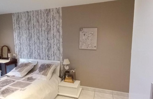 Brison-Saint-Innocent Appartement | A l instant présent