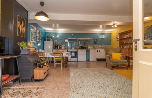 Collonge-en-Charollais Maison | A l'Ombre du Cèdre - Grand Jardin