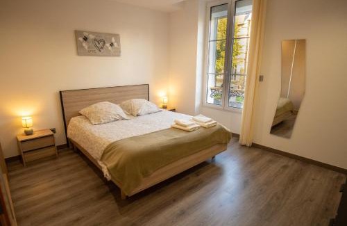 Le Pin Appartement | A L'Ombre du Pin "2" - Family T3 near Disneyland and Paris, 1-6 Guests