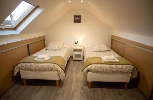 Le Pin Appartement | A L'Ombre du Pin "7" - Spacious T3 Duplex near Disneyland and Paris, 1-6 Guests