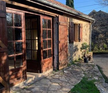 Sauveterre-la-Lemance Maison | A l'Orée des Vignes