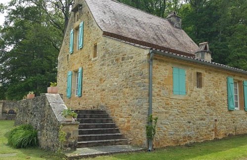 La Masse Maison | A l'orée du bois, gite in Cazals, Lot, 4 km from the Dordogne.