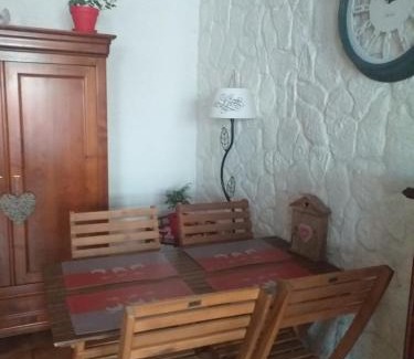 Marquise Maison | A LA BONNE FRANQUETTE