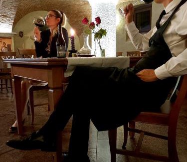 Saint-Vincent Maison | A' la Table du Sommelier Chambres d Hôtes