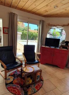 Le May-sur-Evre Maison | A La Topaze #Gîte calme #3 pers #Piscine privée #Cholet #Wifi haut débit #Préau #Cholet #Parc japonais #Puy du F ou