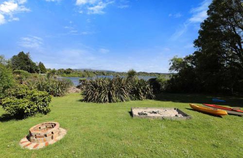 Okere Falls Maison | A Lakeside Story - Lakefront at Okere Falls