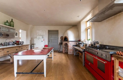Lechlade Maison | A Large Cotswold Country Retreat