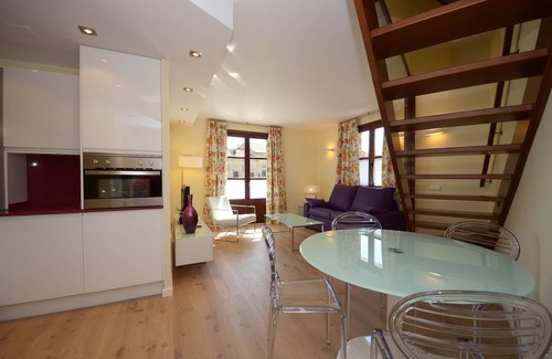 Ainsa Appartement | Un petit bijou sur la vieille place d'Ainsa-Palacete A