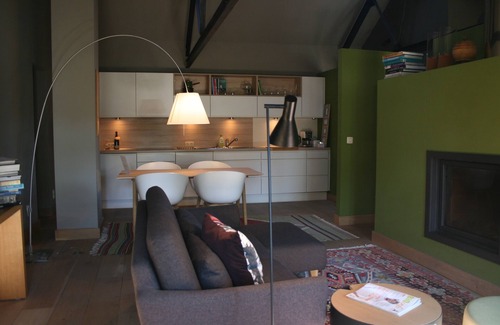 Eghezee Lit Et Petit-Déjeuner | Un loft dans une ancienne maison rénovée à la campagne près de Namur