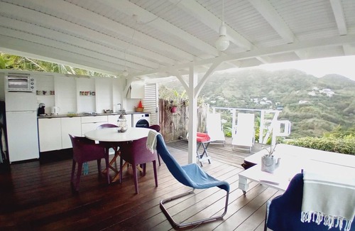 Le Diamant Maison | A LOU, Havre de paix avec son jacuzzi privé pour les amoureux de la nature