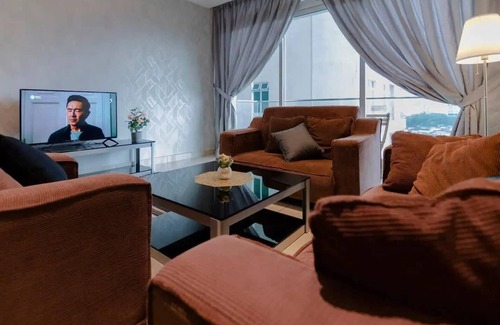 Taman Century Appartement | A Lux 3BR KSL DEsplanade Residence, FREE Parking