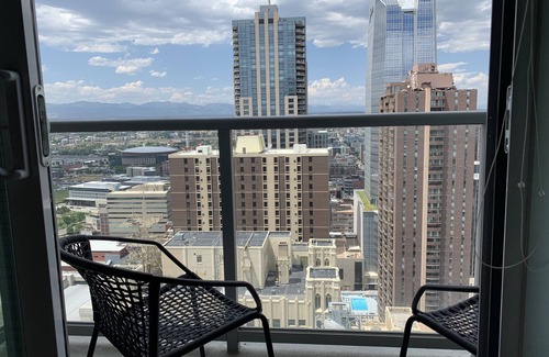 Downtown Denver Maison | Une maison luxueuse et élégante dans le gratte-ciel le plus recherché de Denver!